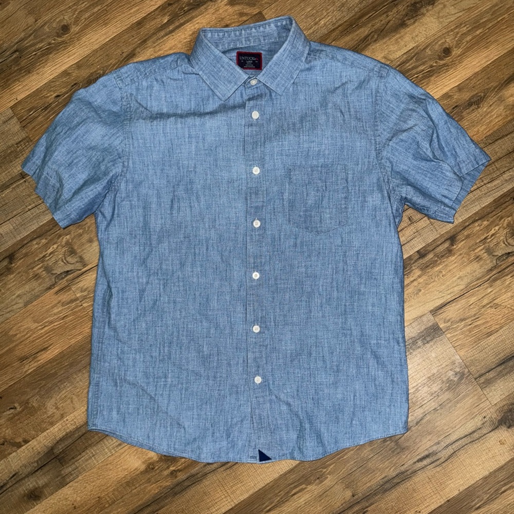 UNTUCKit Light Blue Casual Button Down Shirt size Large